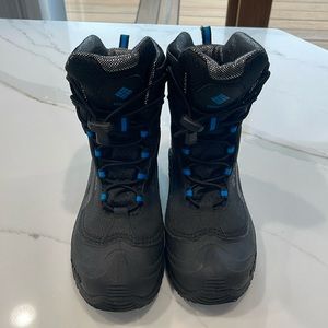 Columbia boys winter boots, black